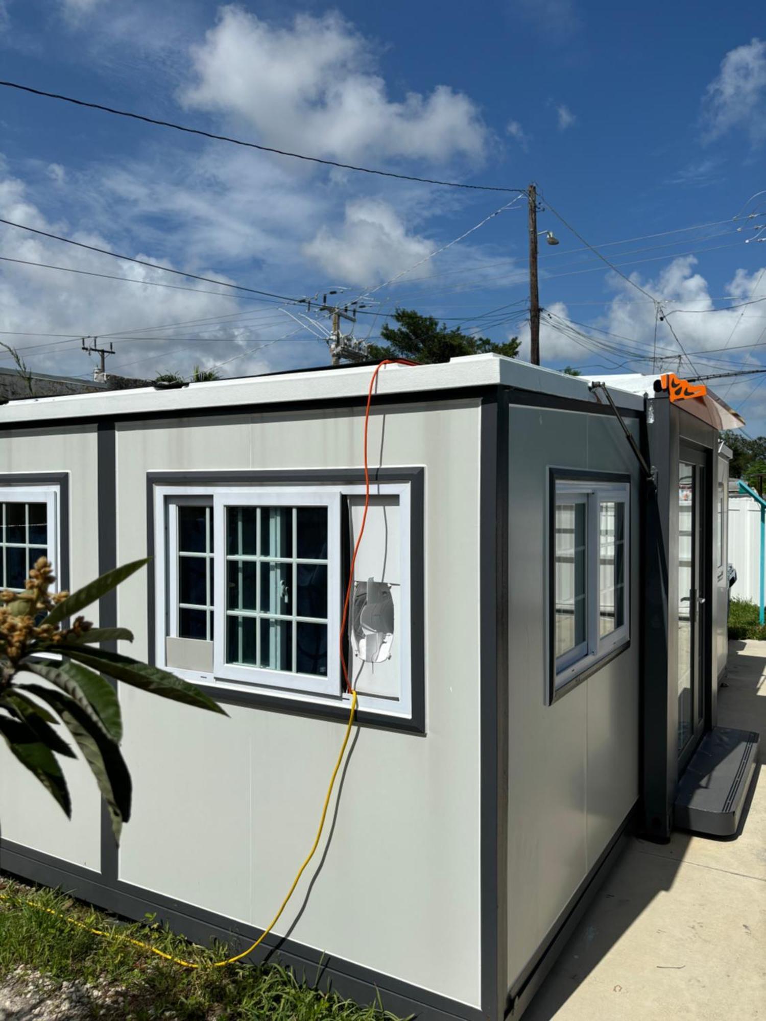 Mini House Oasis Hotel Miami Springs Exterior photo